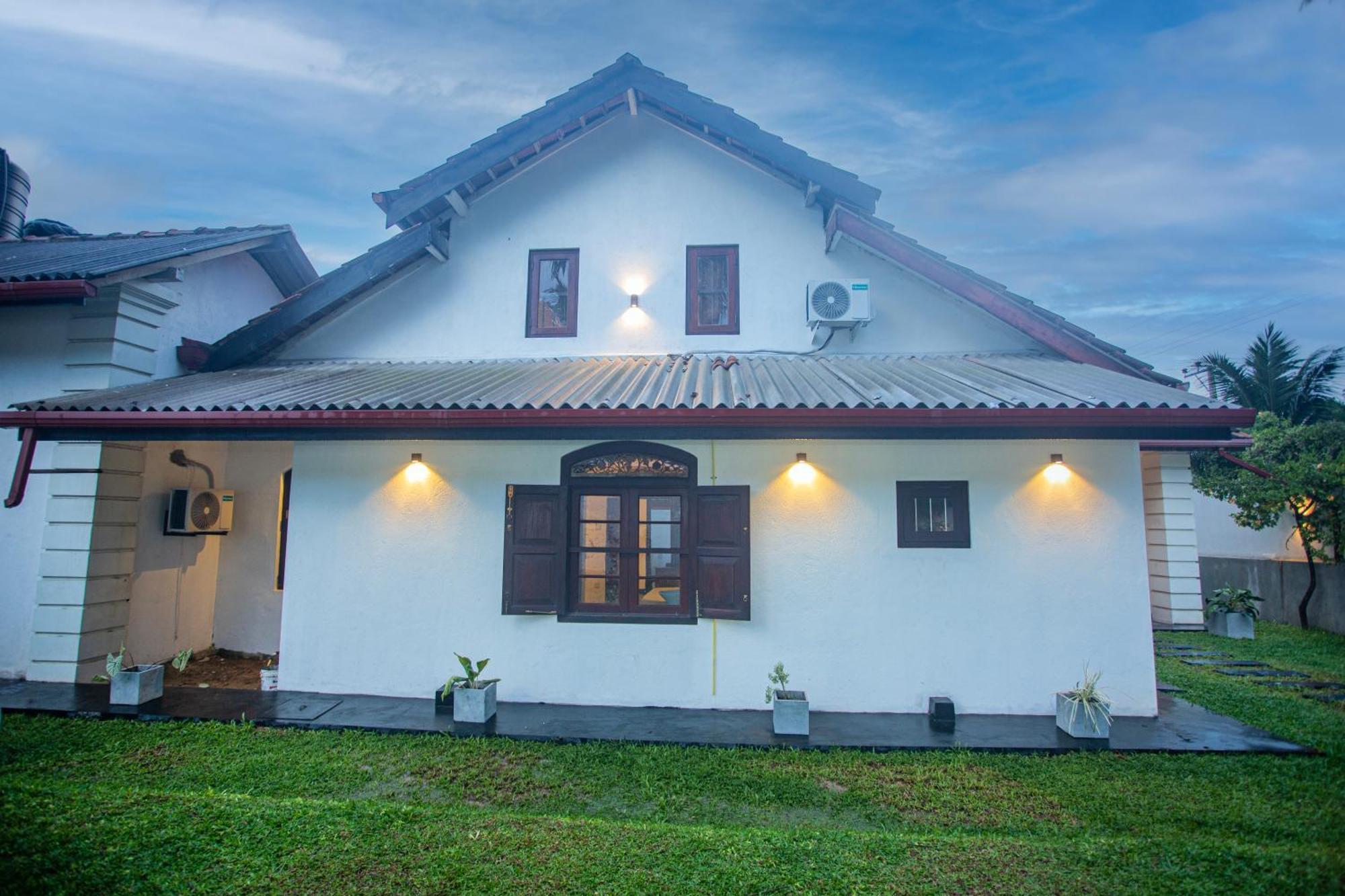 Villa Risithenmi Ахангама Экстерьер фото
